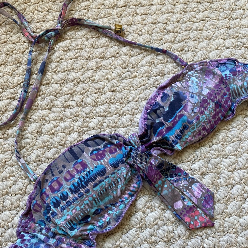 H&M swimsuit top